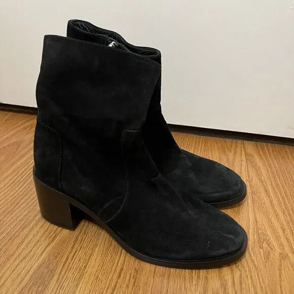 Aquatalia Black suede leather chunk heel ankle boots size US 9.5
