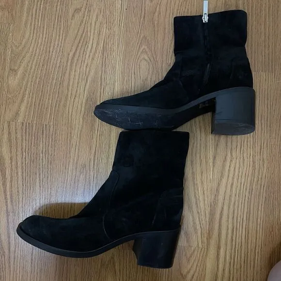 Aquatalia Black suede leather chunk heel ankle boots size US 9.5
