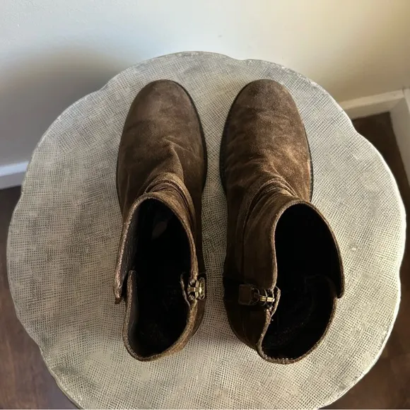 Aquatalia ~Chestnut Suede Bree Weatherproof Ankle Boots in size 7 1/2