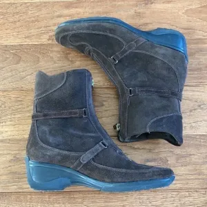 AQUATALIA Suede Brown Zip Up Heeled Boots Size 8