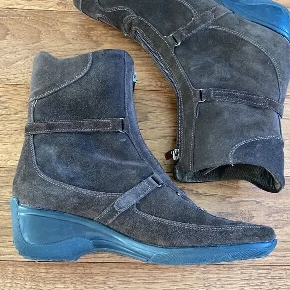 AQUATALIA Suede Brown Zip Up Heeled Boots Size 8