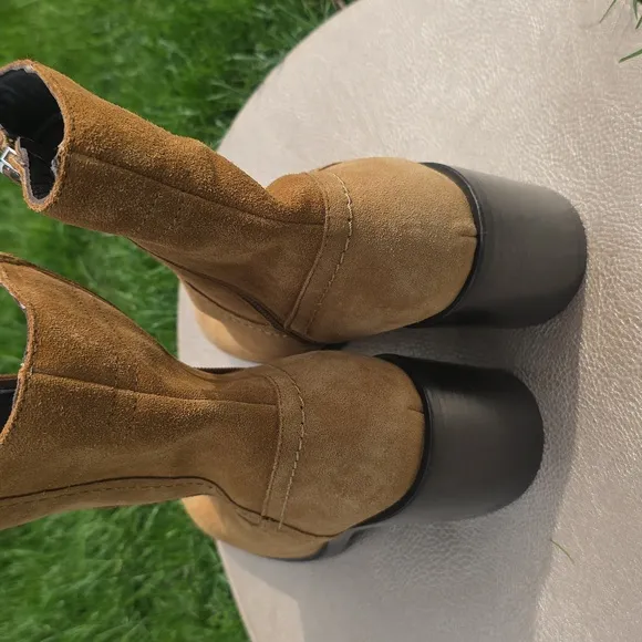 Aquatalia Tan Suede Ankle Boots, Size 8, New No Box