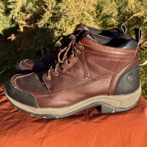 ARIAT ATS Technology mid-rise leather boots.Women's size 10 B. EUC