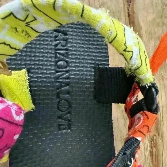 ARIZONA LOVE Trekky Bandana Mixed Fushia Sandal ~ size 40 ~ NEW!!