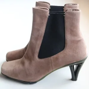 Asgi Beige Suede Leather Square Toe Heeled Chelsea Ankle Boots Booties 7.5