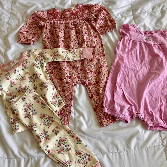 Assorted Baby Clothing Bundle 6months-18months
