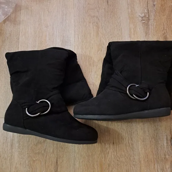 Avenue Sasha Tall Black Round Toe Faux-Suede Boots Women's Size 7