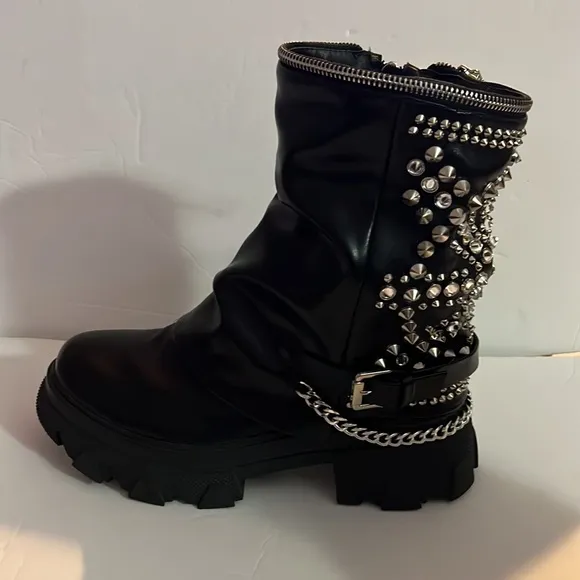 Azalea Wang black boots w/silver chains, faux rhinestones and studs, size 9 / 40
