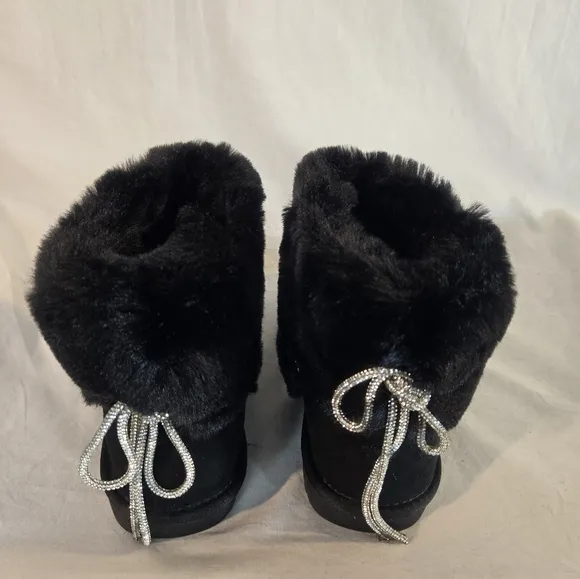 Azalea Wang Women's 10 Retrograde Alina Faux Fur Rhinestone Crystal Boots New