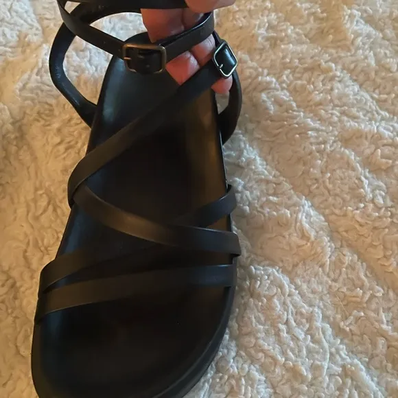 Ba&amp;Sh Chana Leather Black Sandals Size 38 worn once or twice perfect condition