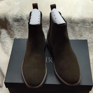Banana Republic Men's Brown Suede Chelsea Boots, Size 9