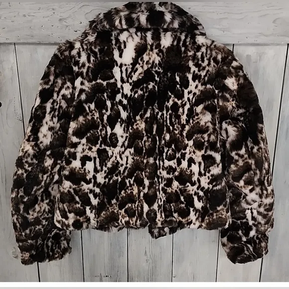 BAND OF THE FREE Wild Cat Faux Fur Jacket in Ivory Black Women's Size Medium