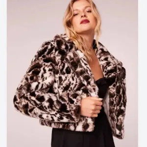 BAND OF THE FREE Wild Cat Faux Fur Jacket in Ivory Black Women's Size Medium