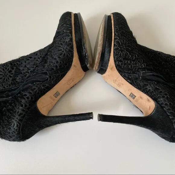 BcbgMaxazria Ven Fur Black Ankle Boots 9.5