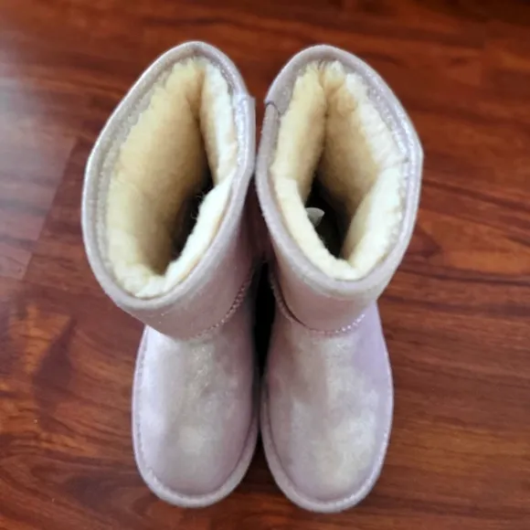 BEARPAW Elle Exotic Pink Glitter Youth Boots - Size 5 - EUC