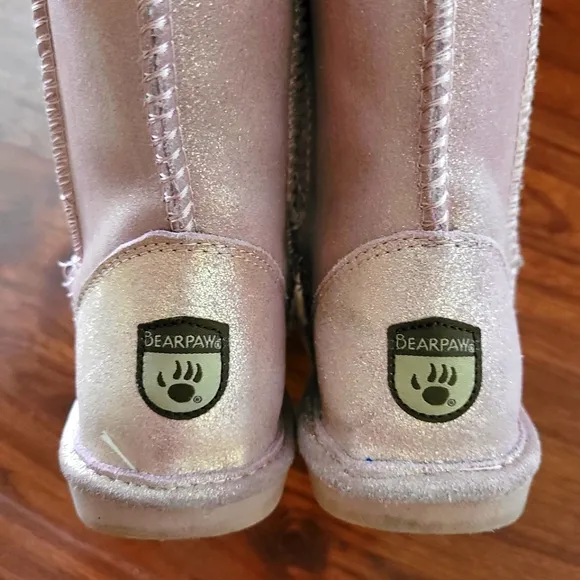 BEARPAW Elle Exotic Pink Glitter Youth Boots - Size 5 - EUC