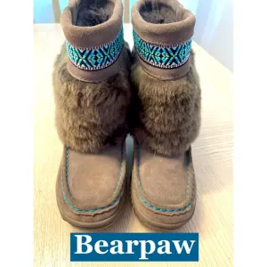 Bearpaw Furry Boots Kids Sz 3