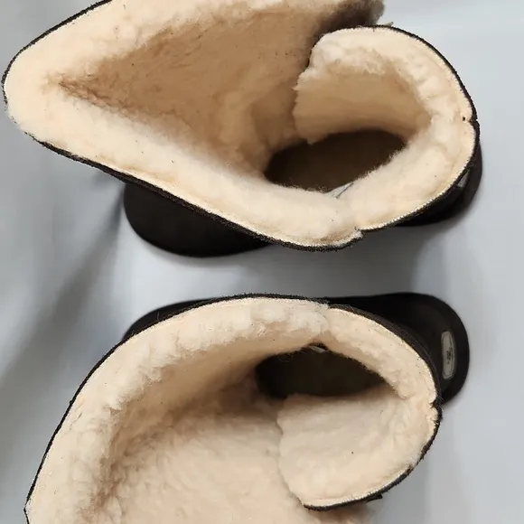 Bearpaw Jenna Tall Chocolate Brown Suede Winter boots (womens size 7)