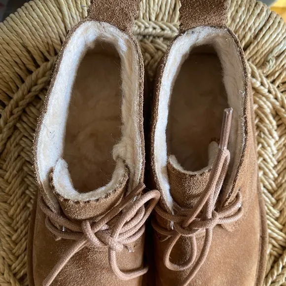 Bearpaw Skye Tan Suede Shearling Lined Lace Up Ankle Boots NWOB