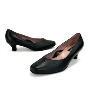 BEAUTIFEEL BLACK LEATHER CLOSED ALMOND TOE KITTEN HEEL ANTISLIP PUMPS