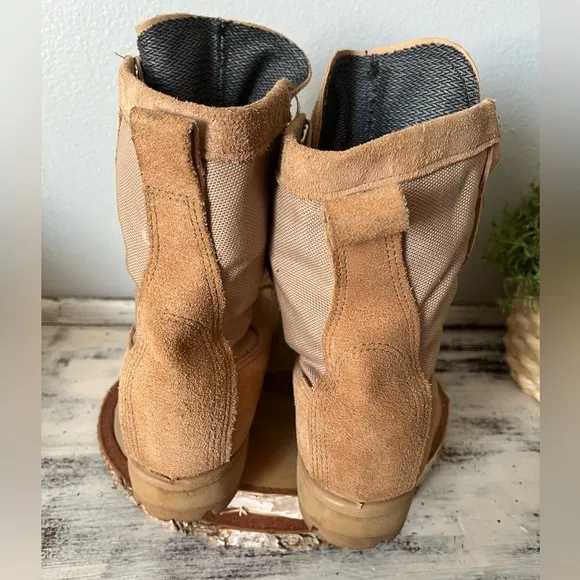 Belleville  Steel Toe Insulated Gore-Tex Combat Boots Men’s 6.5 NWOT