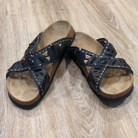 Betula By Birkenstock Black &amp; Brown Sandals with Cutout Design Women's
