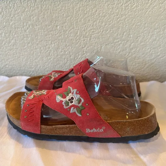 Betula by Birkenstock Zara Pink Embroidered Floral Slide Sandals