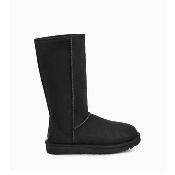 Big girl UGG Classic II Tall Boot