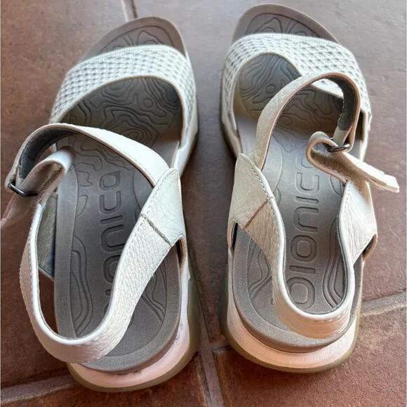 Bionica Nacola Ankle Strap Sporty Sandals Comfortable Outdoor Activewear size 10