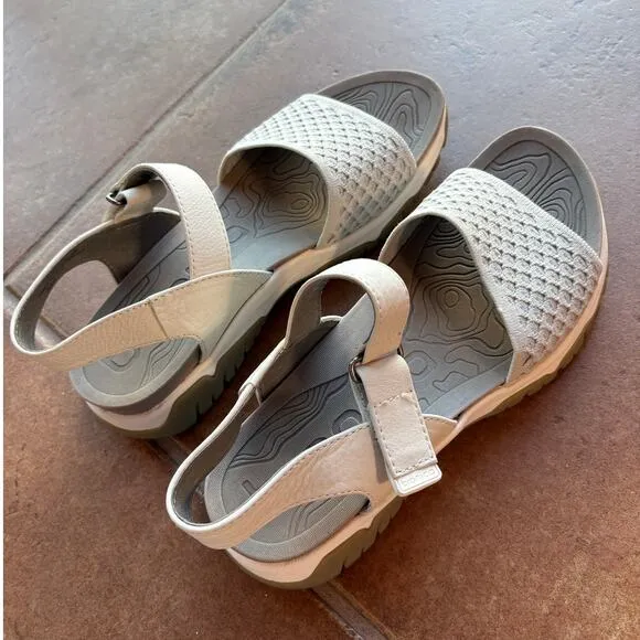 Bionica Nacola Ankle Strap Sporty Sandals Comfortable Outdoor Activewear size 10