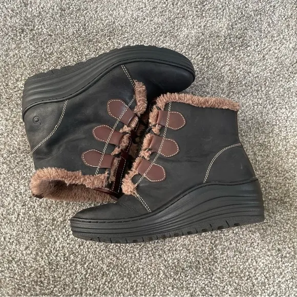 Bionica Wedge Boots Womens Sz 8.5 W Genova Black Nubuck Leather Brown Faux Fur
