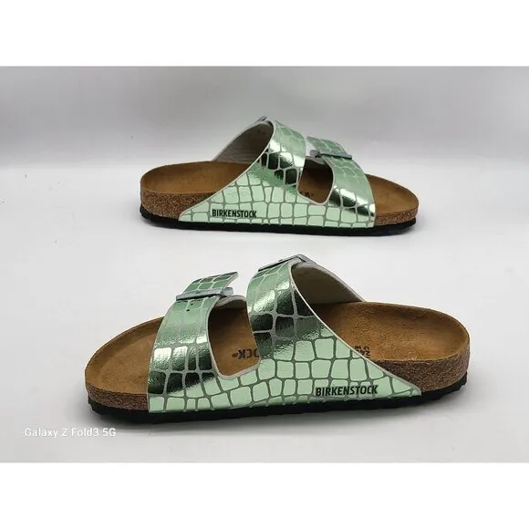 Birkenstock  Arizona Gator Gleam Two Strap Womens Ocean Breeze Sandals Size 7