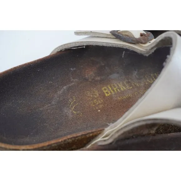 Birkenstock Off White Pearl 2 Strap with Toe Loop Size 39 Made in Germany L8 M6
