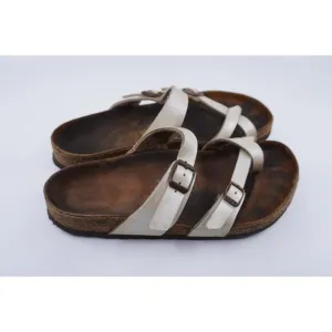 Birkenstock Off White Pearl 2 Strap with Toe Loop Size 39 Made in Germany L8 M6