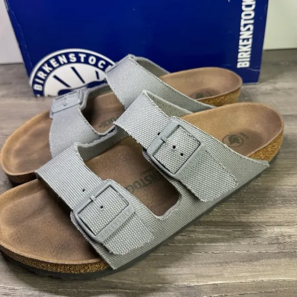 Birkenstock Rivet EU41/Women’s 10/mens8.5 EUC Gray Sandals
