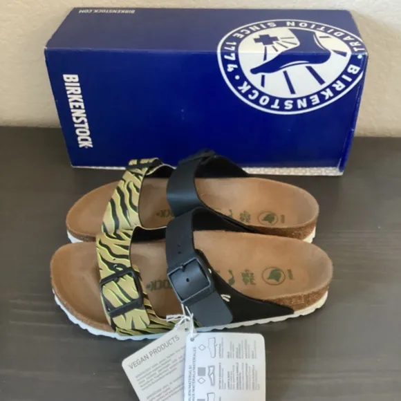 BIRKENSTOCK Women's Arizona Split Birko-Flor Sandals