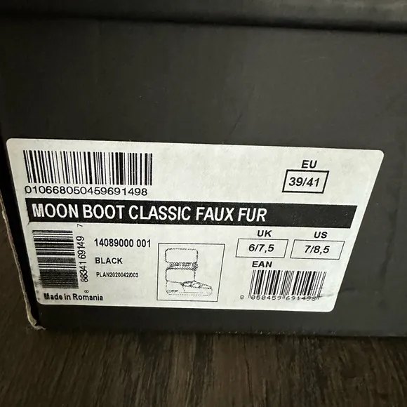 Black Faux Fur Moon Boots