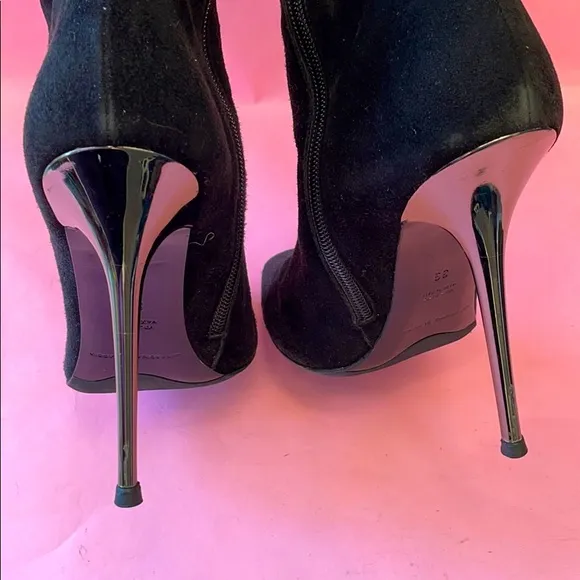 Black Gerardina Di Maggio suede leather boots