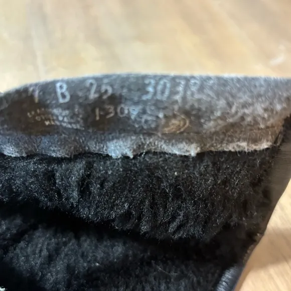 Black Leather Ankle Boots with White Stitching size 7B