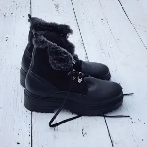 Blender Spain Made Womens Black Fur Lined Mid Calf Suede Boots US 6.5 / 37