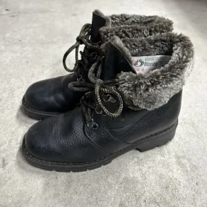 Blondo Genuine Shearling Mouton Leather Waterproof Boots Vintage Size 7.5 B