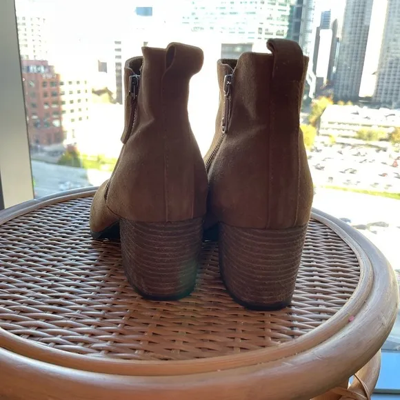 Blondo Siena Brown Chestnut Suede Western Boho Ankle Boots Size 10