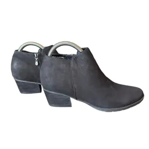 Blondo Villa Ankle Waterproof Black Boots Size 9W