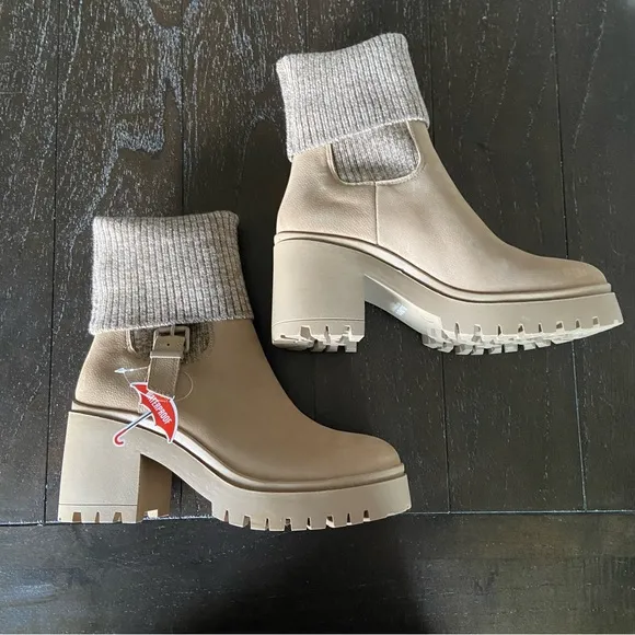 Blondo Women's Roary Waterproof Ankle Boots Lug Sole‎ Sand Size 7M NWOT Nubuck