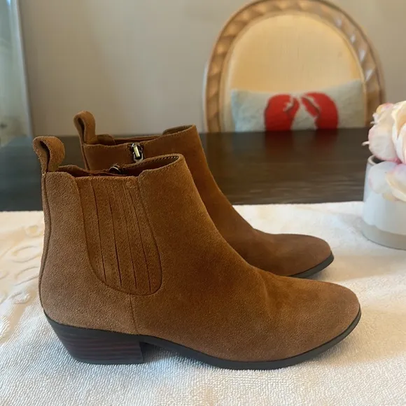 Blondo x Zappos Brown suede waterproof heel ankle bootie women size 7