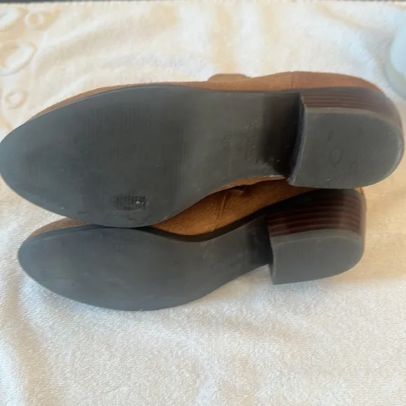 Blondo x Zappos Brown suede waterproof heel ankle bootie women size 7