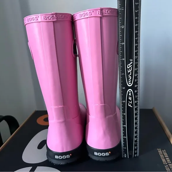 BOGS Bloom kids rubber boots plush lining with handle in pink rose size 4 NEW