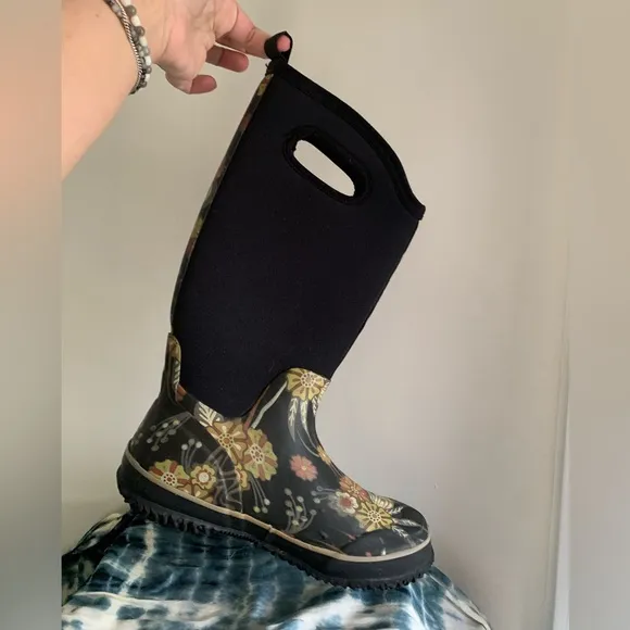 BOGS Classic High Autumn Floral Rain Boots