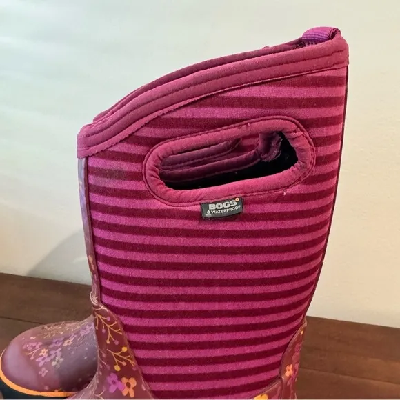 Bogs Waterproof Classic Flower Stripes Boots In Fuchsia size US 11