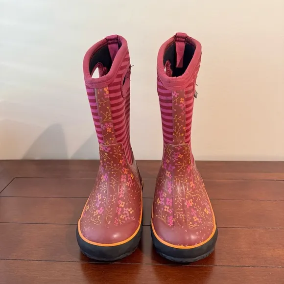 Bogs Waterproof Classic Flower Stripes Boots In Fuchsia size US 11